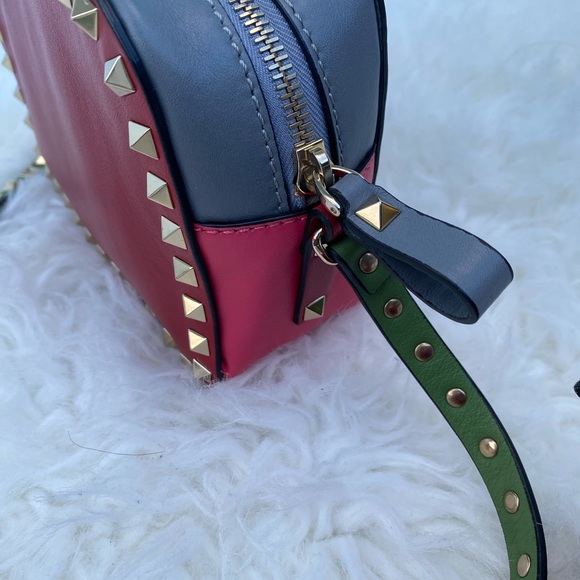 🚫SOLD🚫Valentino Limited Ed Rockstud Camera Bag - Picture 4 of 9